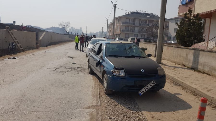 Otomobil ile çarpışan motosiklette bulunan 2 kişi yaralandı