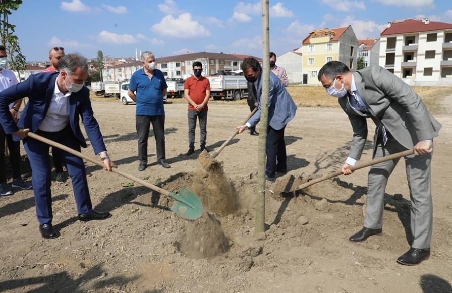 251 Şehit Anısına 251 Ağaç Toprakla Buluştu