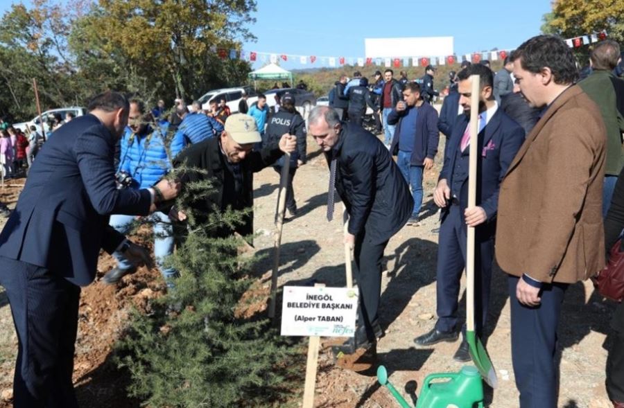 İnegöl’de 1000 Fidan Toprakla Buluştu