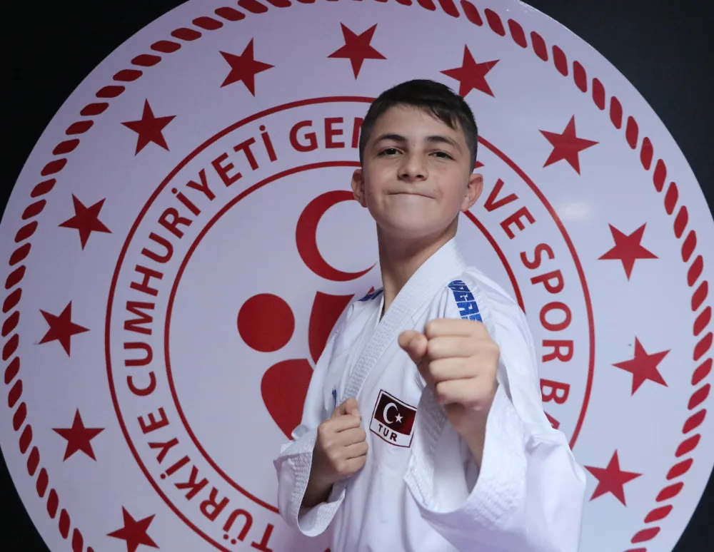 13 yaşındaki karateci Mehmet, 4 yılda 20 madalya kazandı