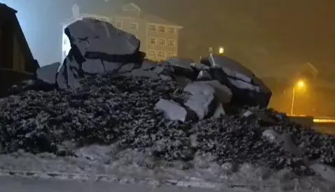 Uludağ ve İnegöl’ün yüksek kesimlerine mevsimin ilk karı düştü