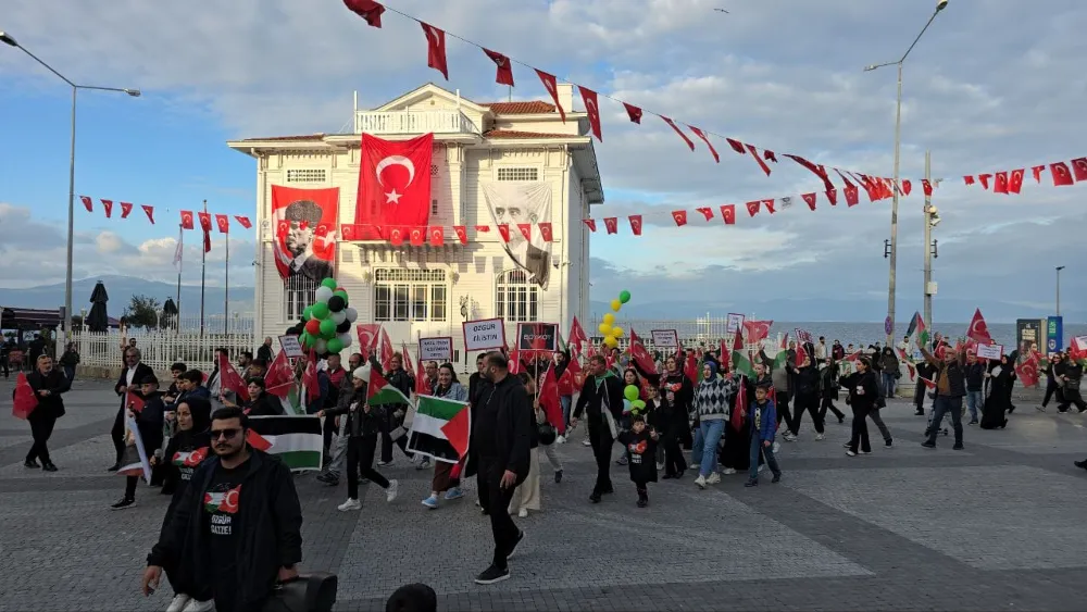 Mudanya’da “Filistin’e Özgürlük” Yürüyüşü Düzenlendi