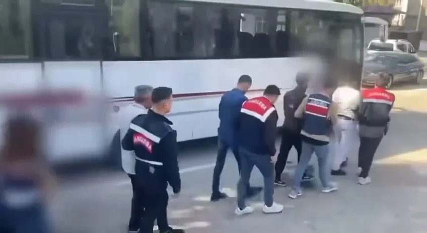 Bakan Yerlikaya: Jandarma, 200 milyon TL’lik dolandırıcılık ağına darbe vurdu