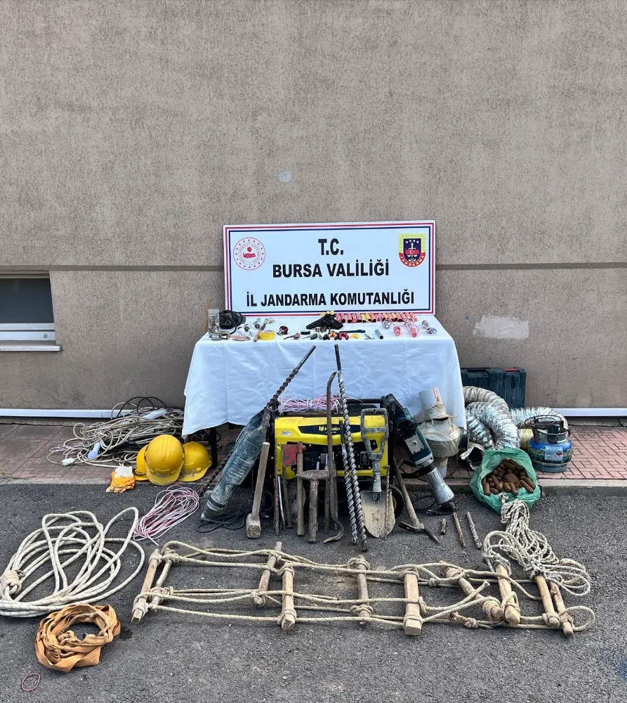 Bursa’da kaçak kazı operasyonu: 9 kişi suçüstü yakalandı