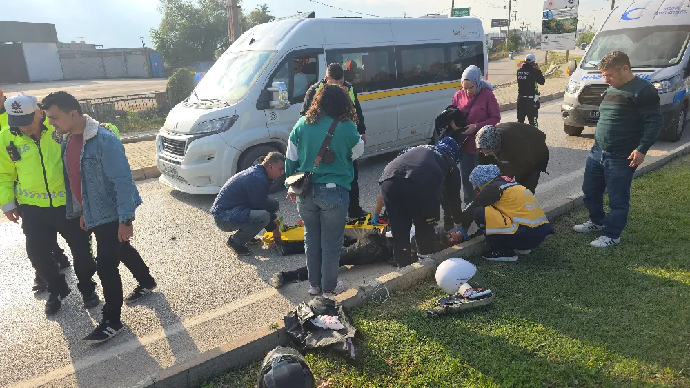İnegöl’de halatla çekilen motosiklet devrildi: 1 yaralı