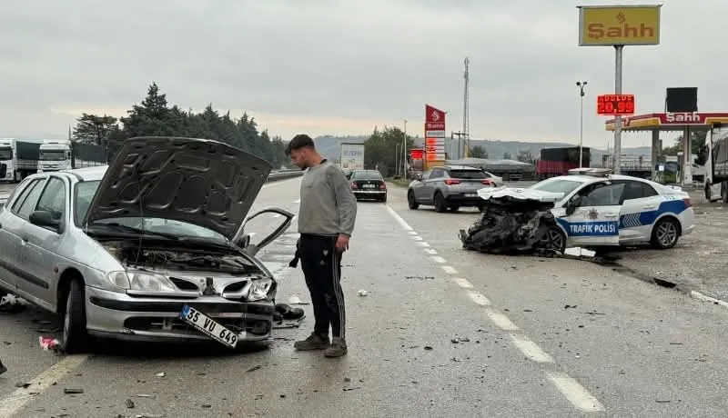 Polis aracıyla kaza: 1 ölü, 2 yaralı