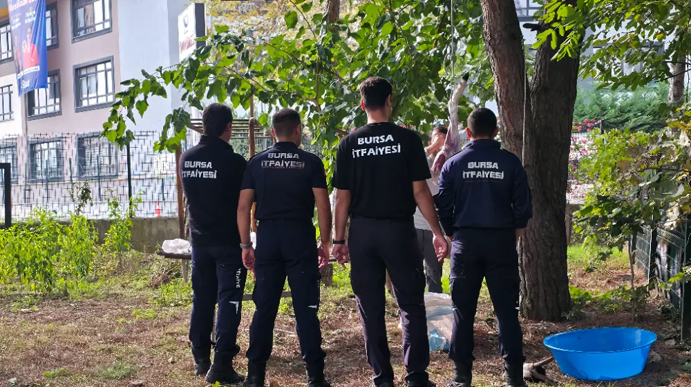 İnegöl itfaiye amirliğine atanan 15 yeni personel kurban kesti