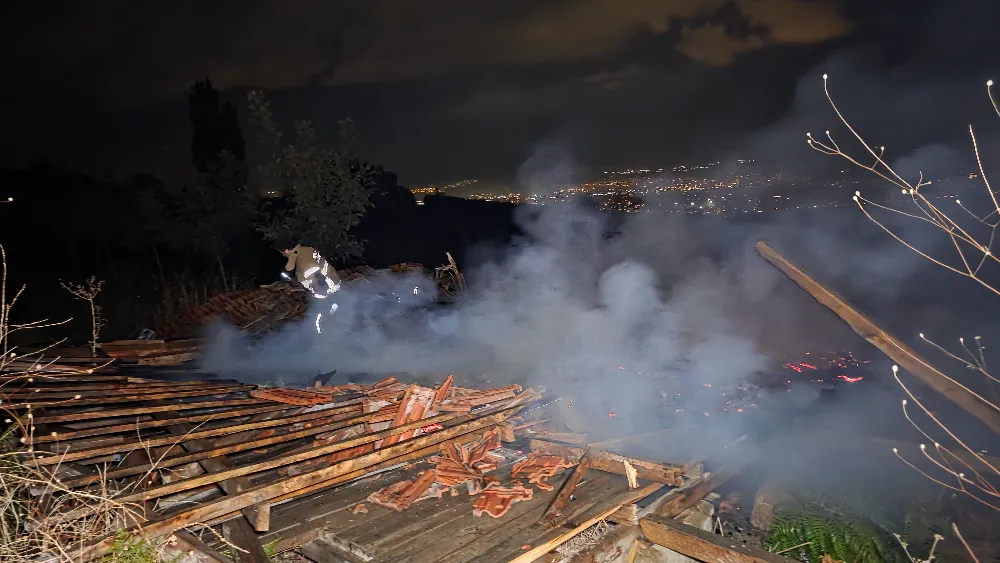 İnegöl’de Bahçedeki Baraka Alev Aldı: Yangın Kontrol Altında