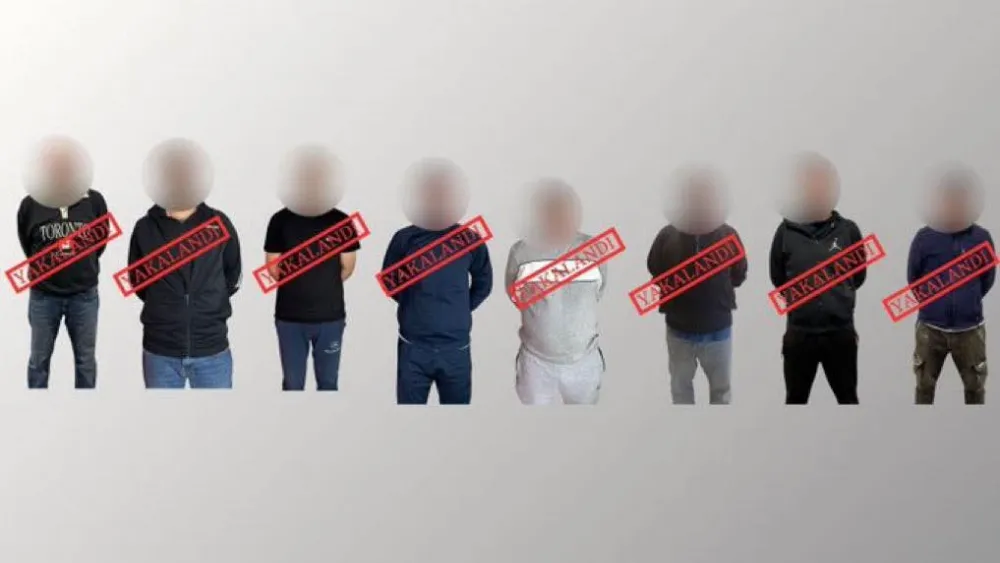 Kırmızı bültenle aranan 8 suçlu Türkiye’ye getirildi