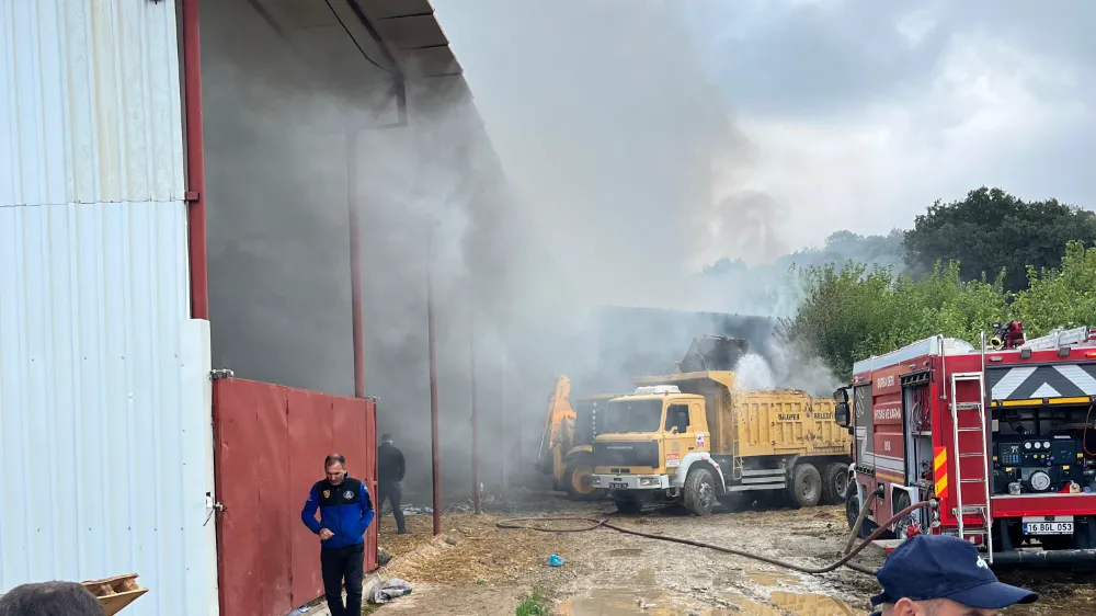 Bursa’da çiftlik yangını: 85 hayvan telef oldu