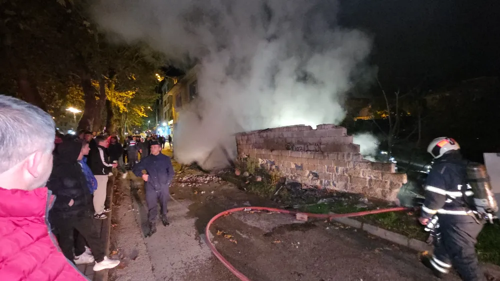 İnegöl’de yangın paniği: Evlere sıçramadan kontrol altına alındı