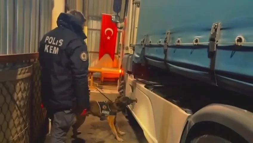 Mersin ve Erzurum’da 447,5 Kilo Uyuşturucu Ele Geçirildi