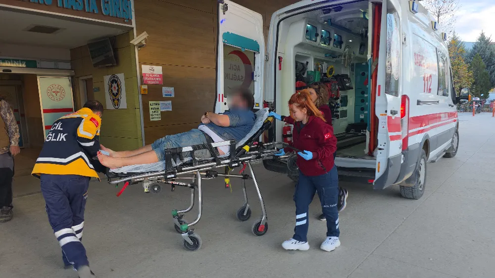 İnegöl’de 600 Kiloluk Demir Blok İşçinin Üzerine Düştü