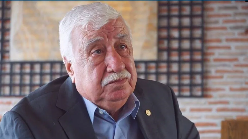 Oyuncu Ahmet Gülhan 85  yaşında vefat etti