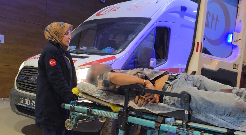 Alkollü Kavga Cam Kırıklarıyla Hastanede Bitti