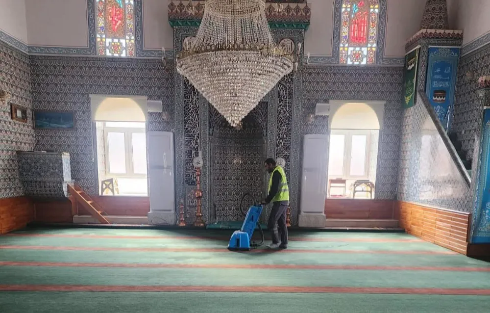 Keles Belediyesi, Mahalle Camilerinde Temizlik Çalışmalarına Başladı