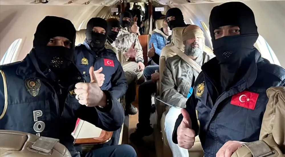 Kırmızı bültenle aranan Sinan Memi ve Atakan Avcı Türkiye