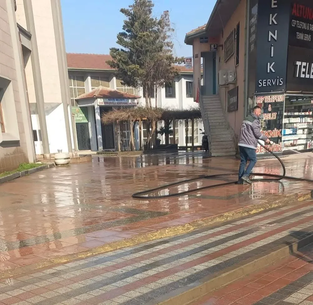 İnegöl Belediyesi camilerde ramazan temizliği 