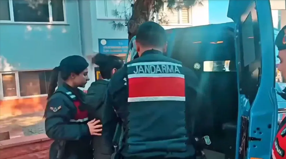 Bakan Yerlikaya, 308 suç kaydı olan ve 2 yıldır aranan kişinin yakalandığını bildirdi