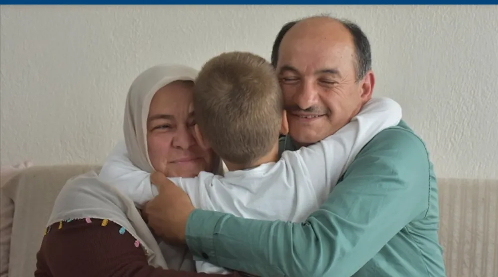 Elmas çifti sevgileriyle koruyucu  ailelikte örnek oluyor