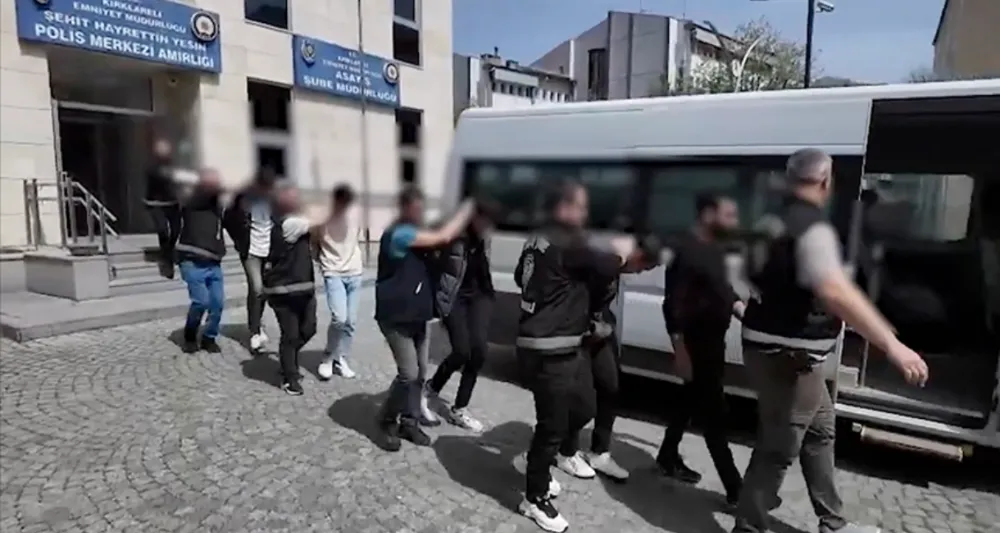 Dolandırıcılık şebekesine yönelik  17 ildeki operasyonlarda 73  şüpheli tutuklandı