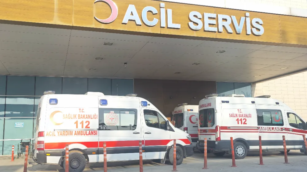 İnegöl Küçük Yenice’de Kendine Zarar Veren Şahıs Hastaneye Kaldırıldı