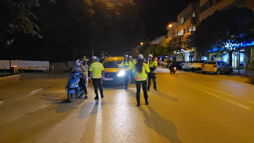 Alkol ve Ehliyet Kontrolü: İnegöl’de Trafik Ekiplerinden Sıkı Denetim