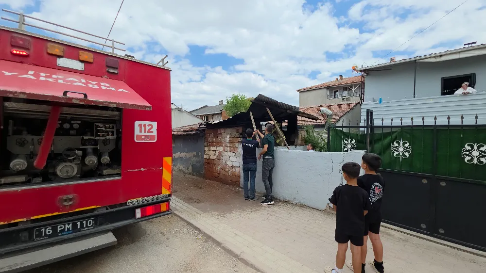 İnegöl’de Ekmek Fırını Alev Aldı, İtfaiye Zamanında Yetişti