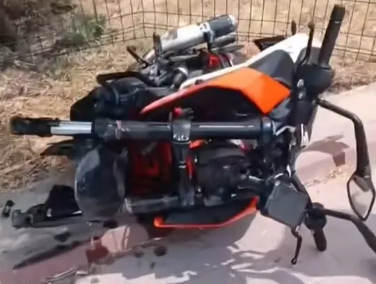 İnegöl’de Kafa Kafaya Çarpışma: Motosiklet Sürücüsü Ağır Yaralandı