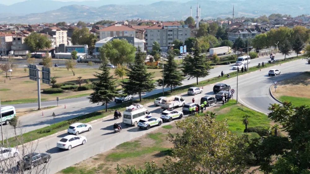 İnegöl’de zincirleme kaza, 1 kişi hastaneye kaldırıldı